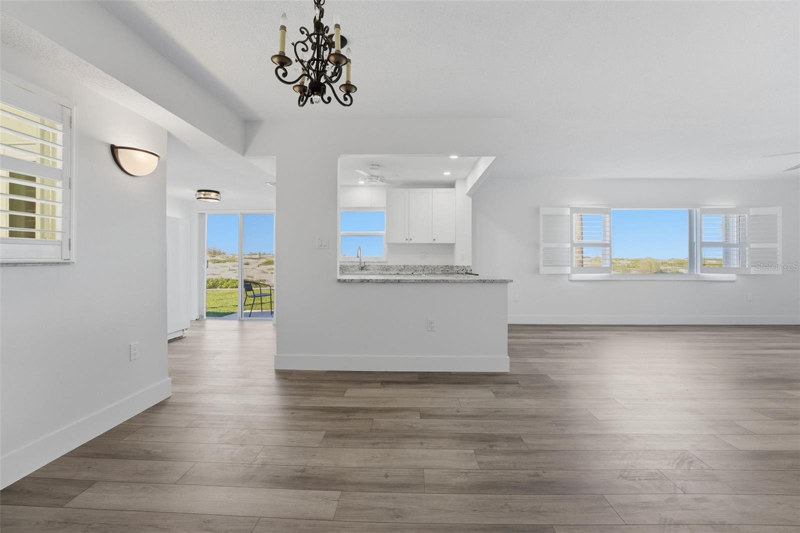 1150 TARPON CENTER DR #101, 1-A — photo 2