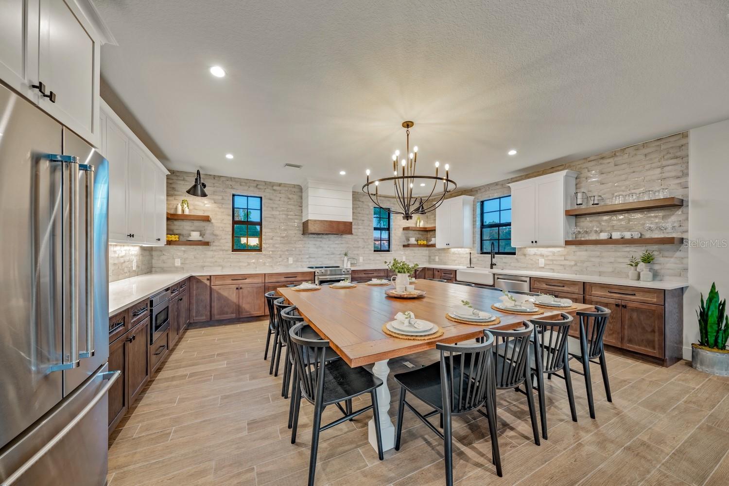 6910 MIDNIGHT PASS RD #B — photo 19