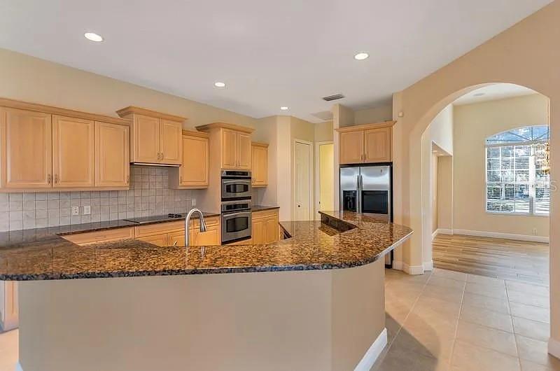 1704 AMBERWYND CIR W — photo 7