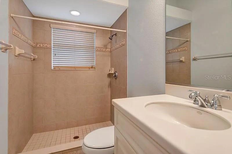 1704 AMBERWYND CIR W — photo 19