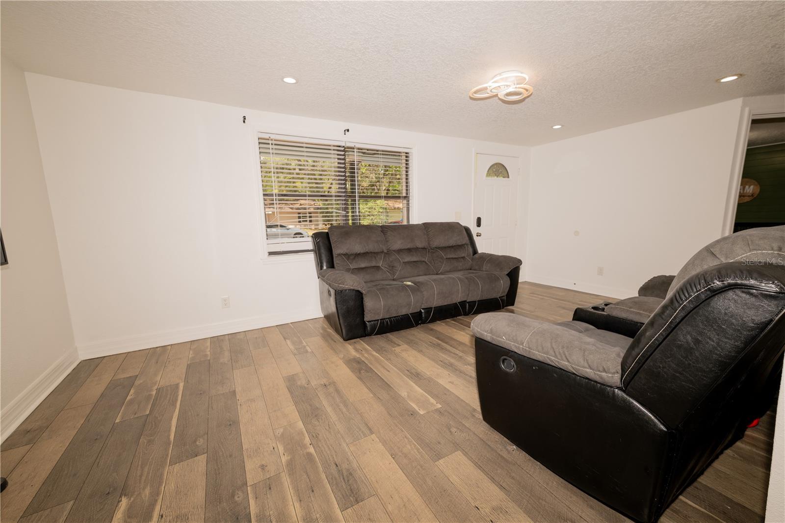 39736 MEADOWOOD LOOP — photo 5