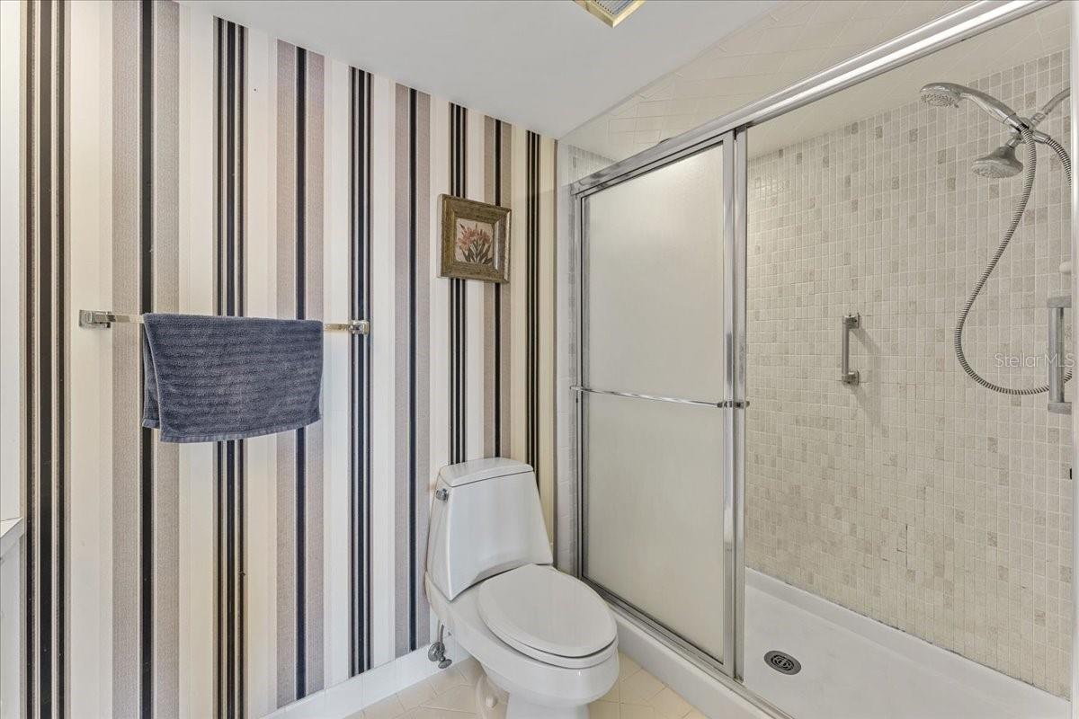 5220 BRITTANY DR S #1501 — photo 30