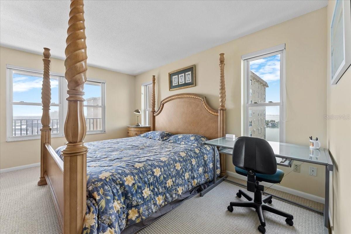 5220 BRITTANY DR S #1501 — photo 23