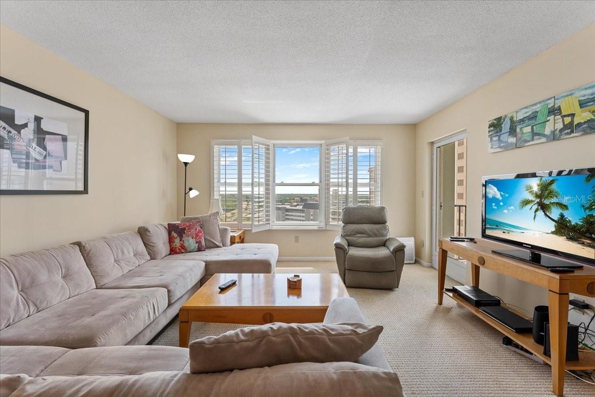 5220 BRITTANY DR S #1501 — photo 13