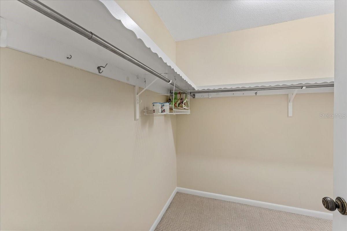 5220 BRITTANY DR S #1501 — photo 27