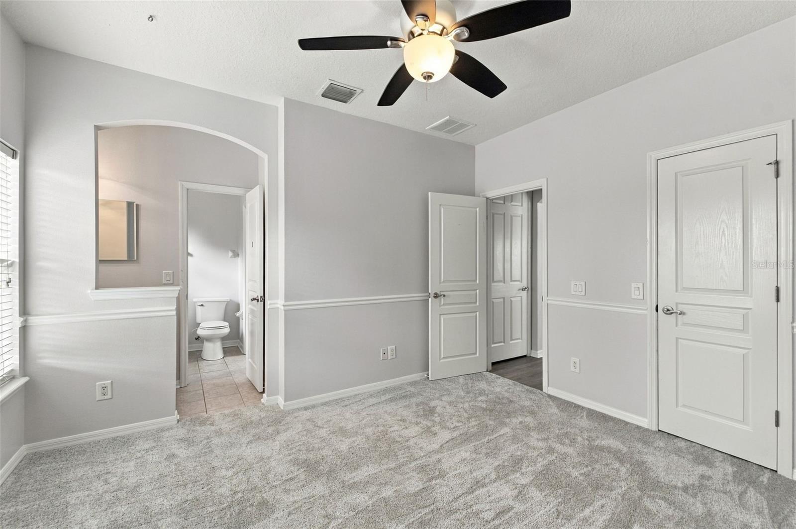 3534 DIAZ ST — photo 34