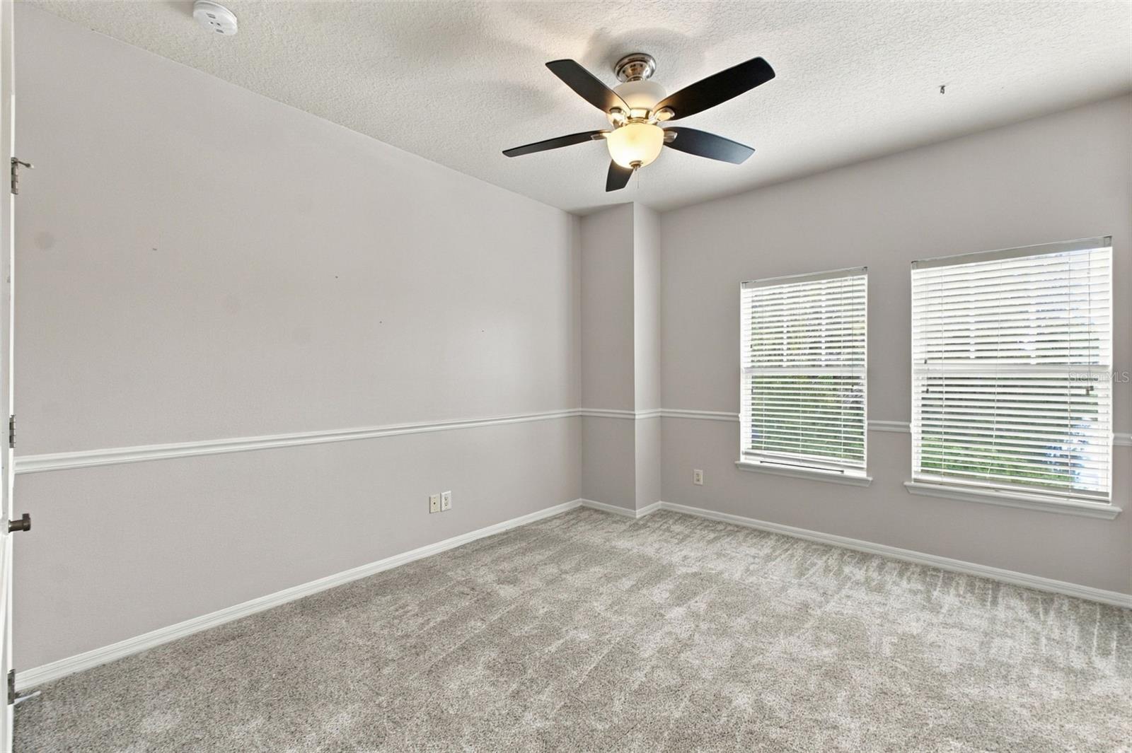 3534 DIAZ ST — photo 38