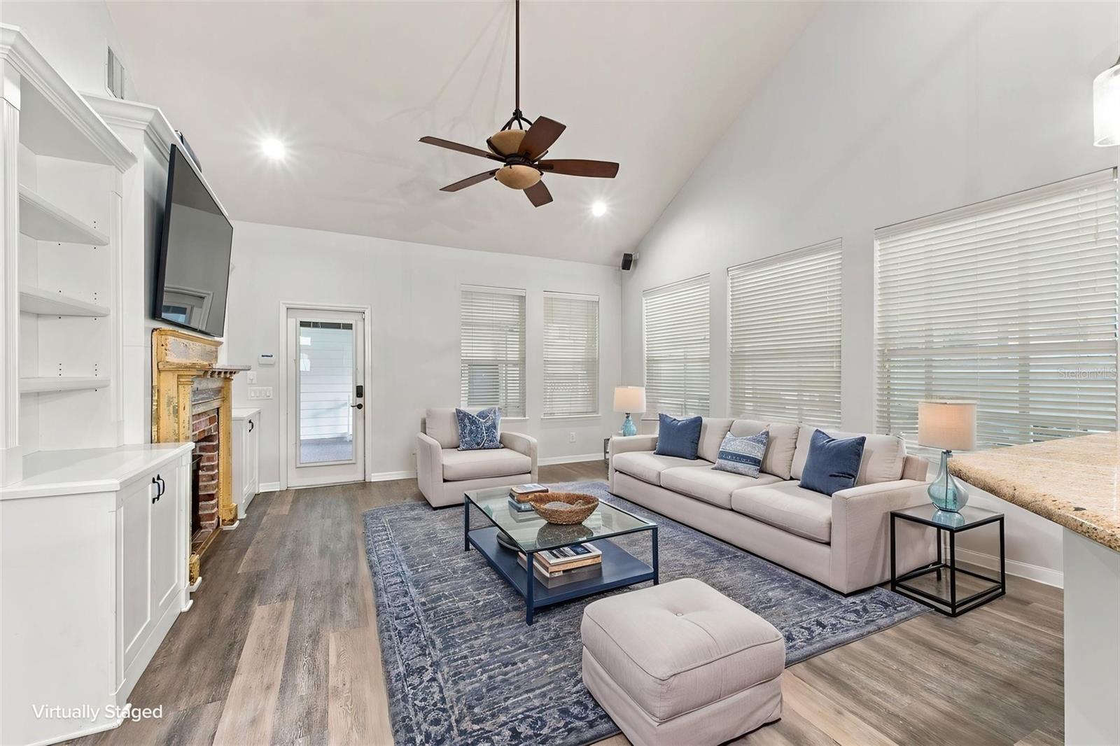 3534 DIAZ ST — photo 4