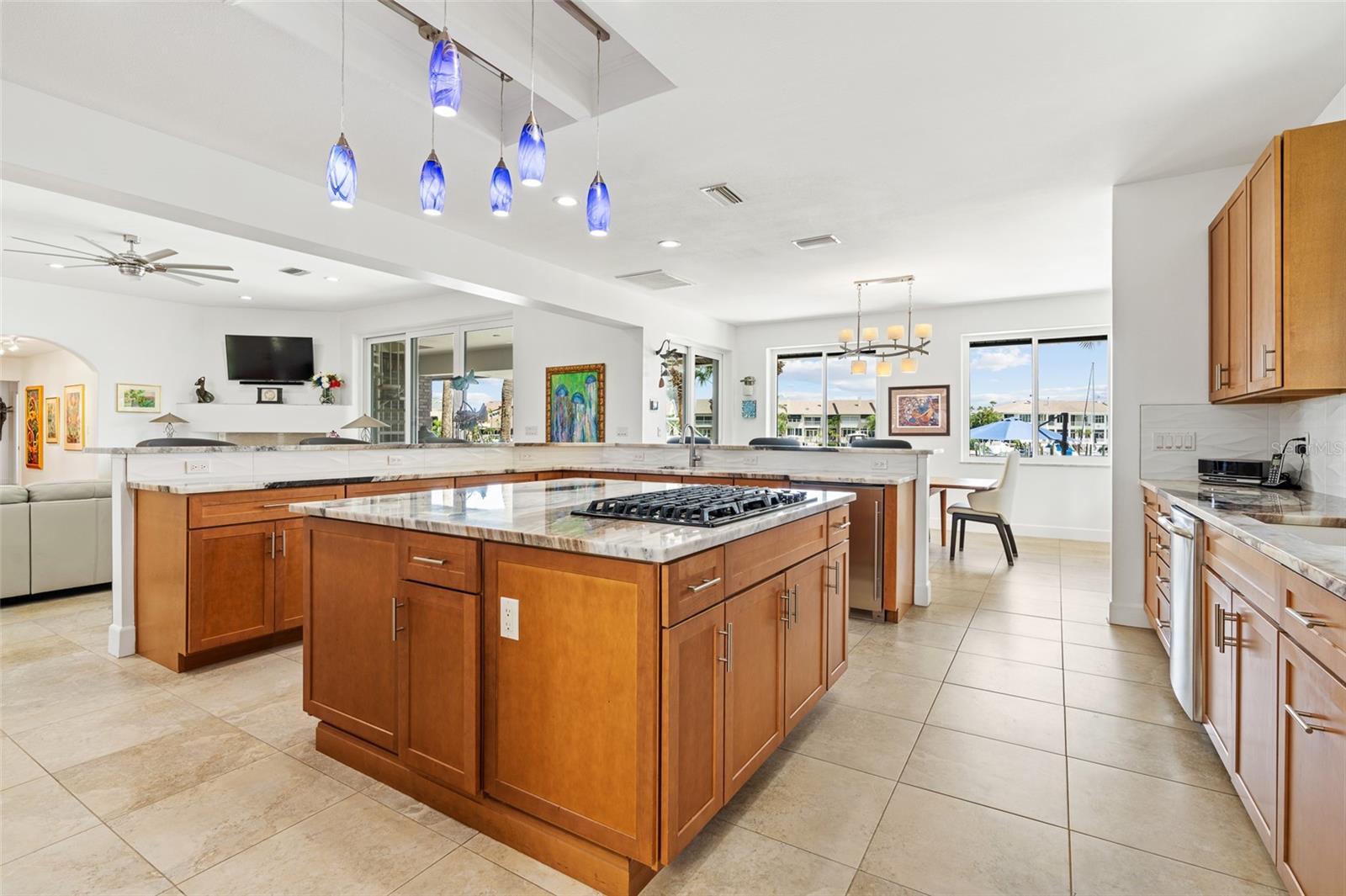 833 PONCE DE LEON DR — photo 19