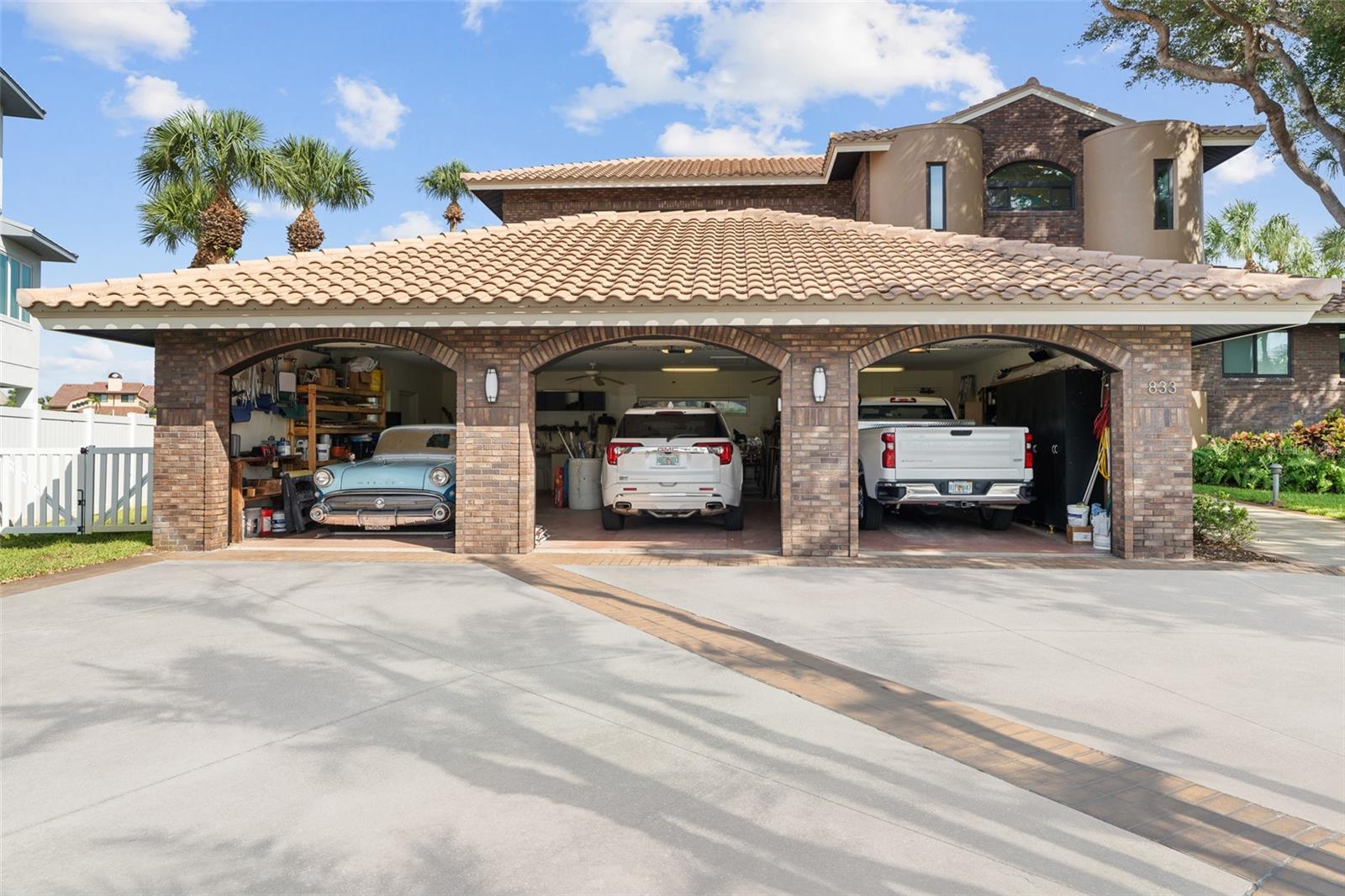 833 PONCE DE LEON DR — photo 5