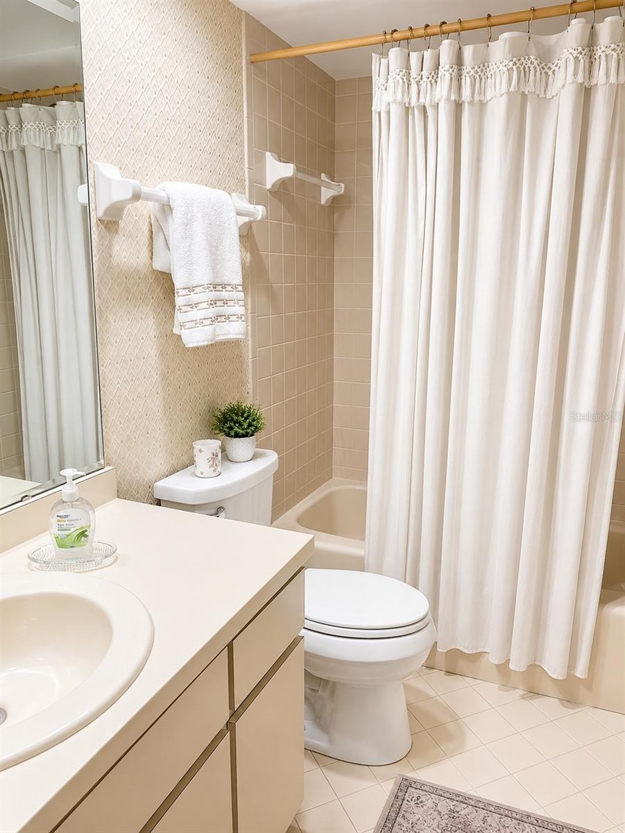 1211 CAPRI ISLES BLVD #122 — photo 11