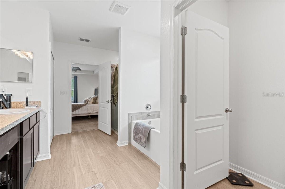 3476 BREWSTER RD — photo 18