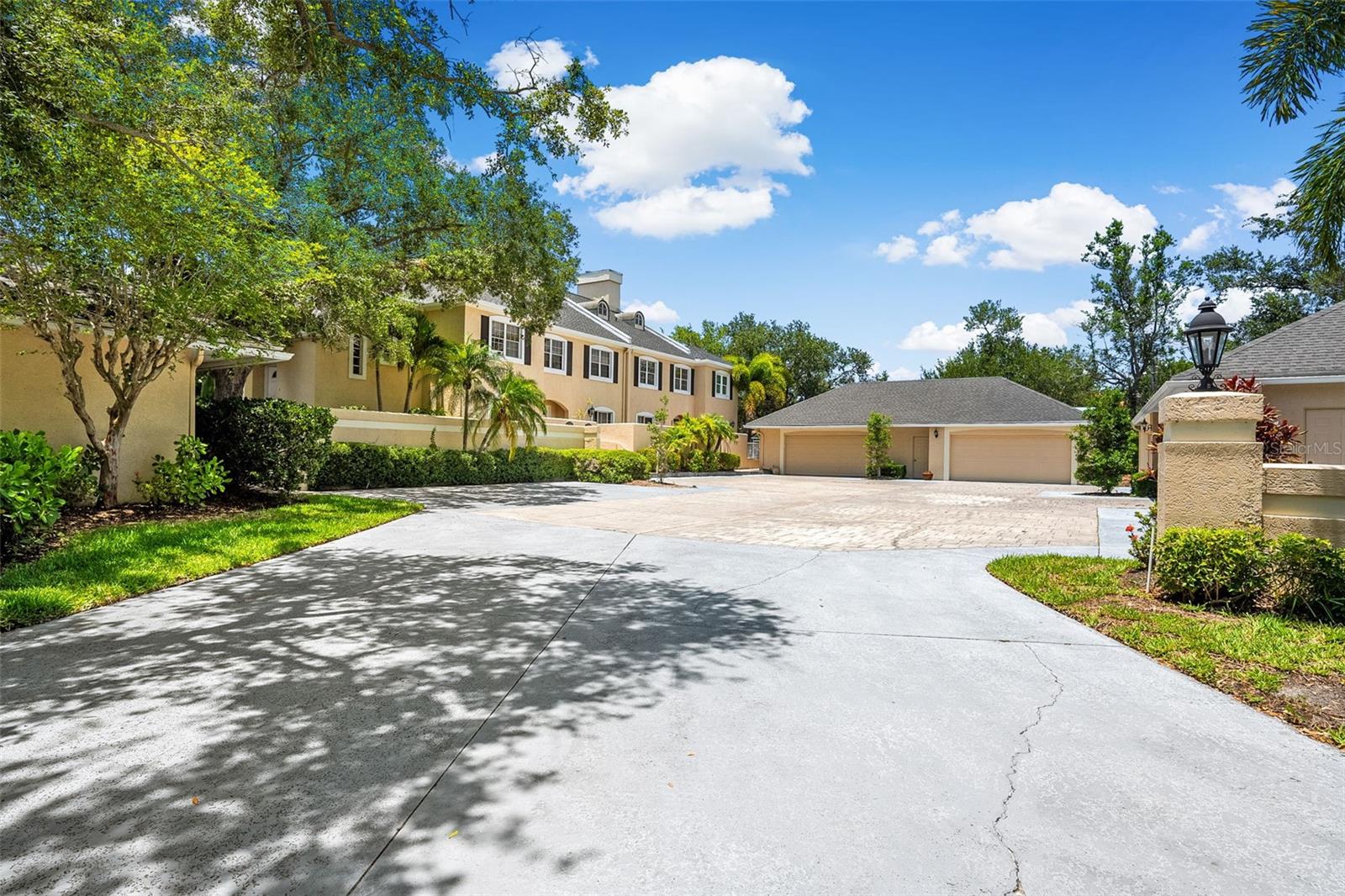13770 MARSEILLES CT — photo 3