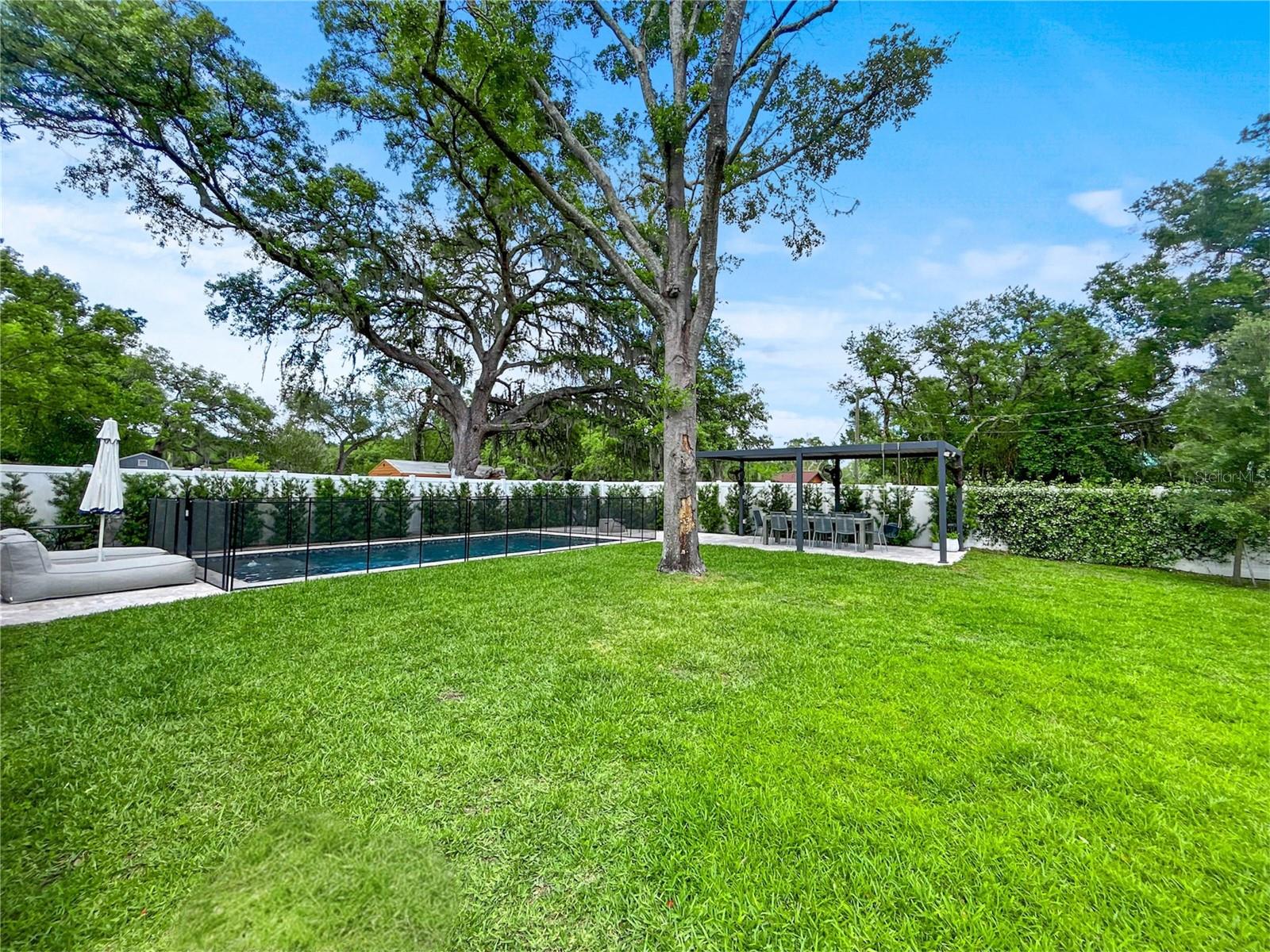 12207 MARJORY AVE — photo 62