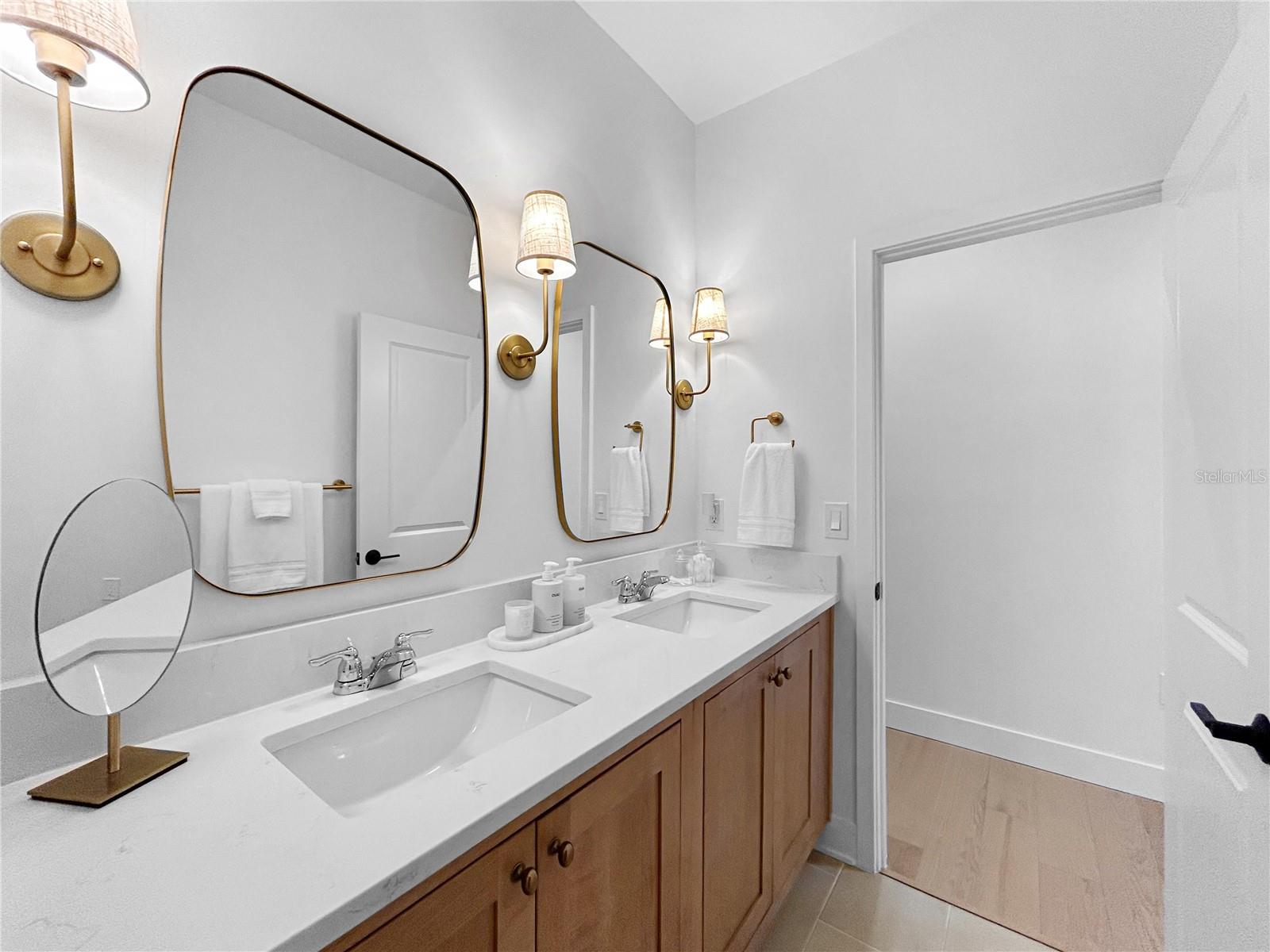12207 MARJORY AVE — photo 41