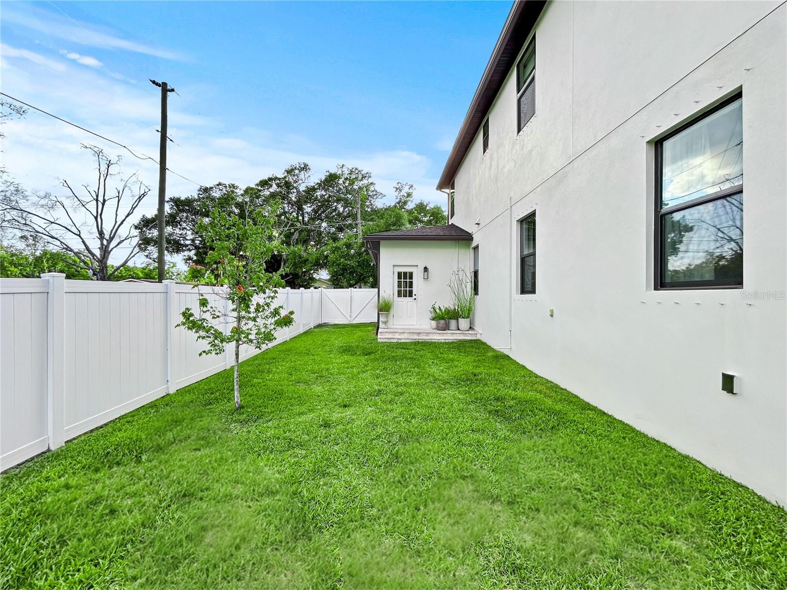 12207 MARJORY AVE — photo 64