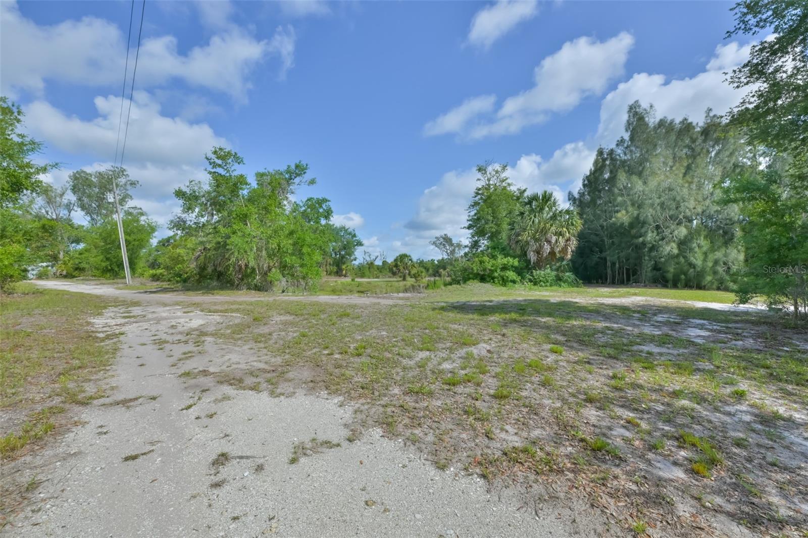 14451 HIGHLAND RD — photo 35