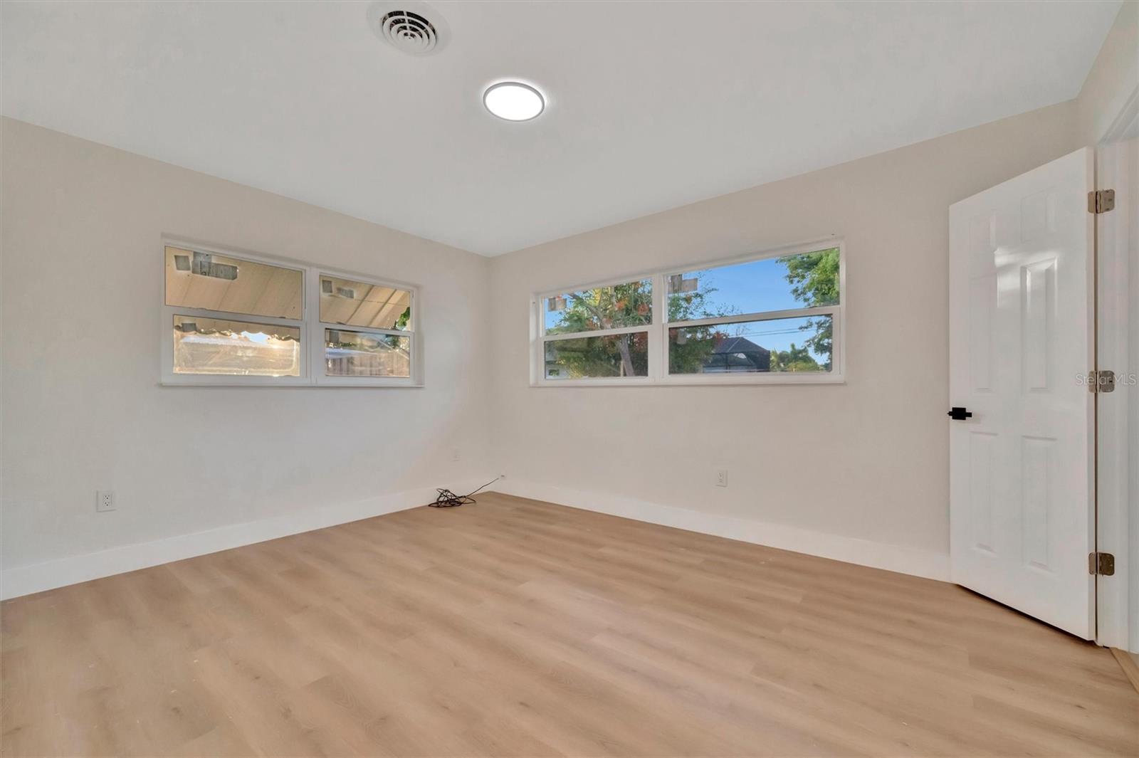 2705 SUNNYSIDE ST — photo 21