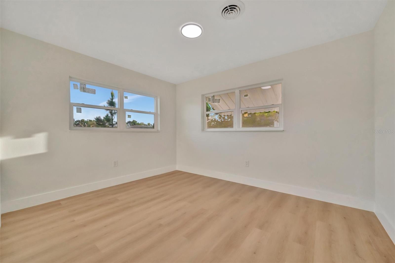 2705 SUNNYSIDE ST — photo 22