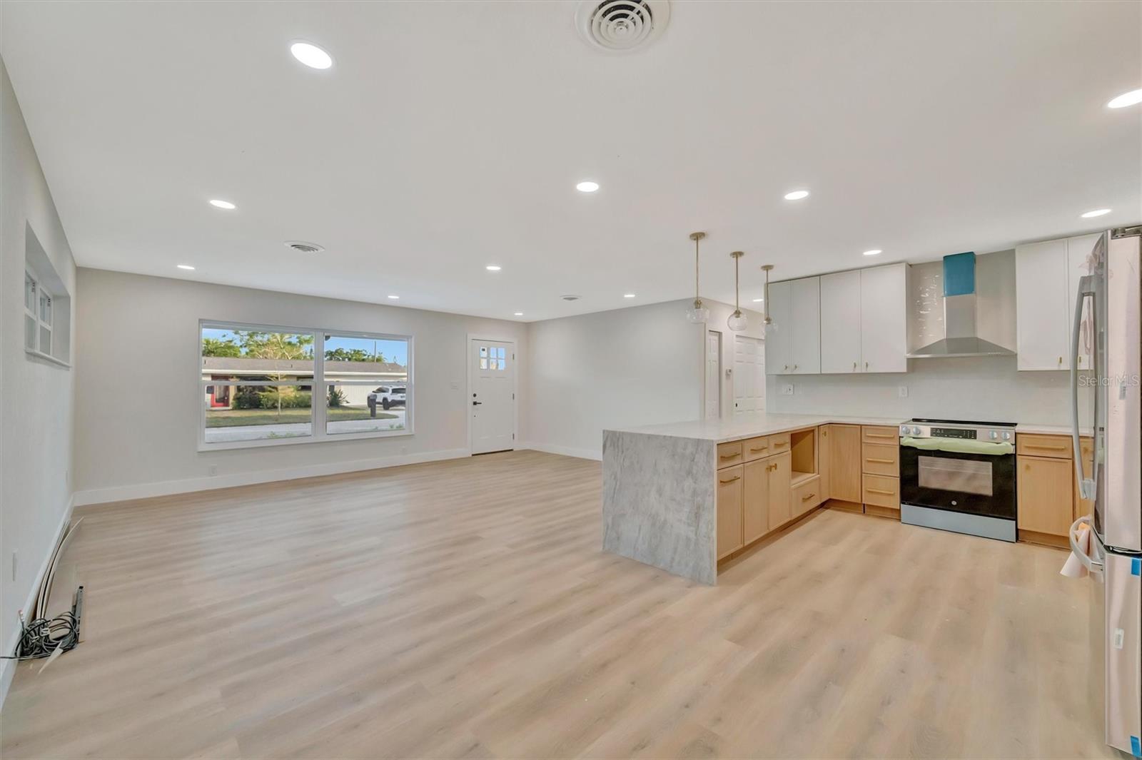 2705 SUNNYSIDE ST — photo 4