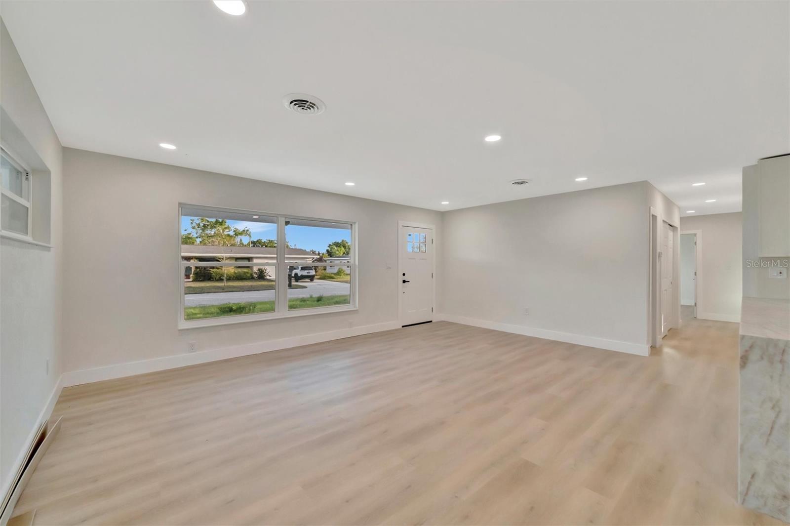2705 SUNNYSIDE ST — photo 8
