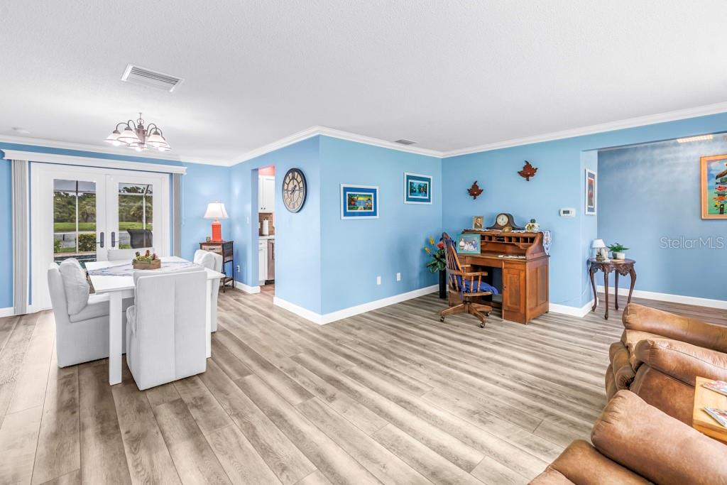 731 OBERLIN DR — photo 10