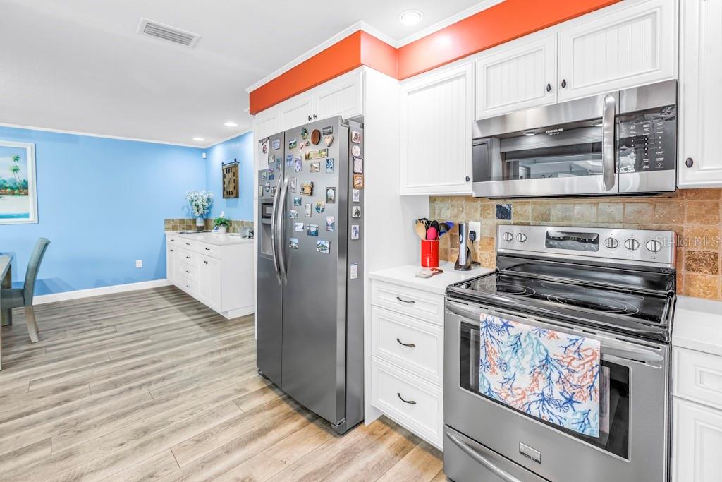 731 OBERLIN DR — photo 14