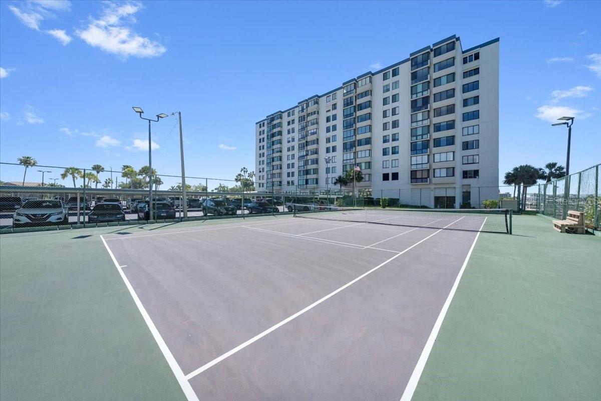660 ISLAND WAY #301 — photo 42