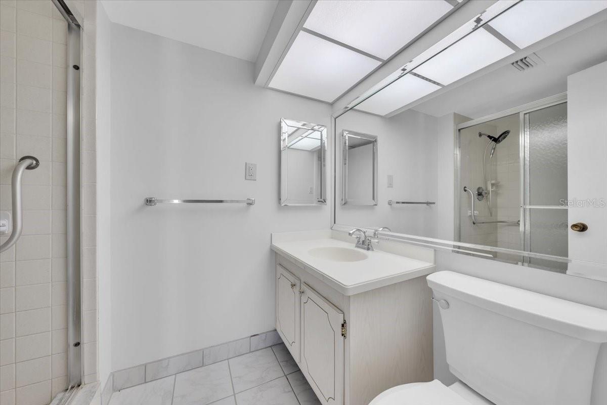 660 ISLAND WAY #301 — photo 29