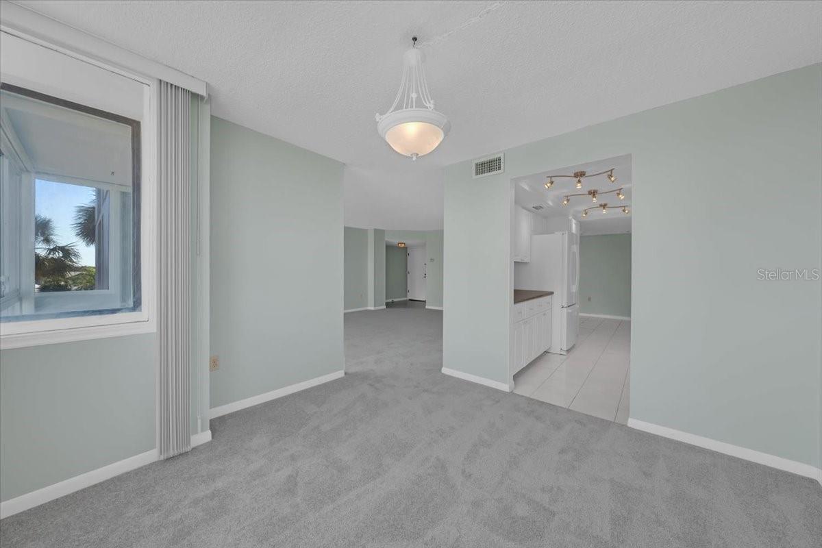 660 ISLAND WAY #301 — photo 28