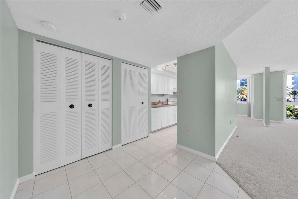 660 ISLAND WAY #301 — photo 31