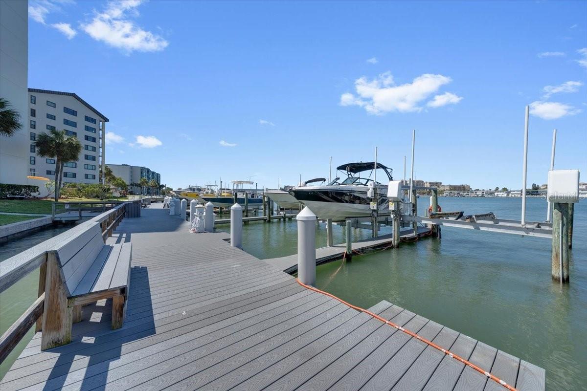 660 ISLAND WAY #301 — photo 40