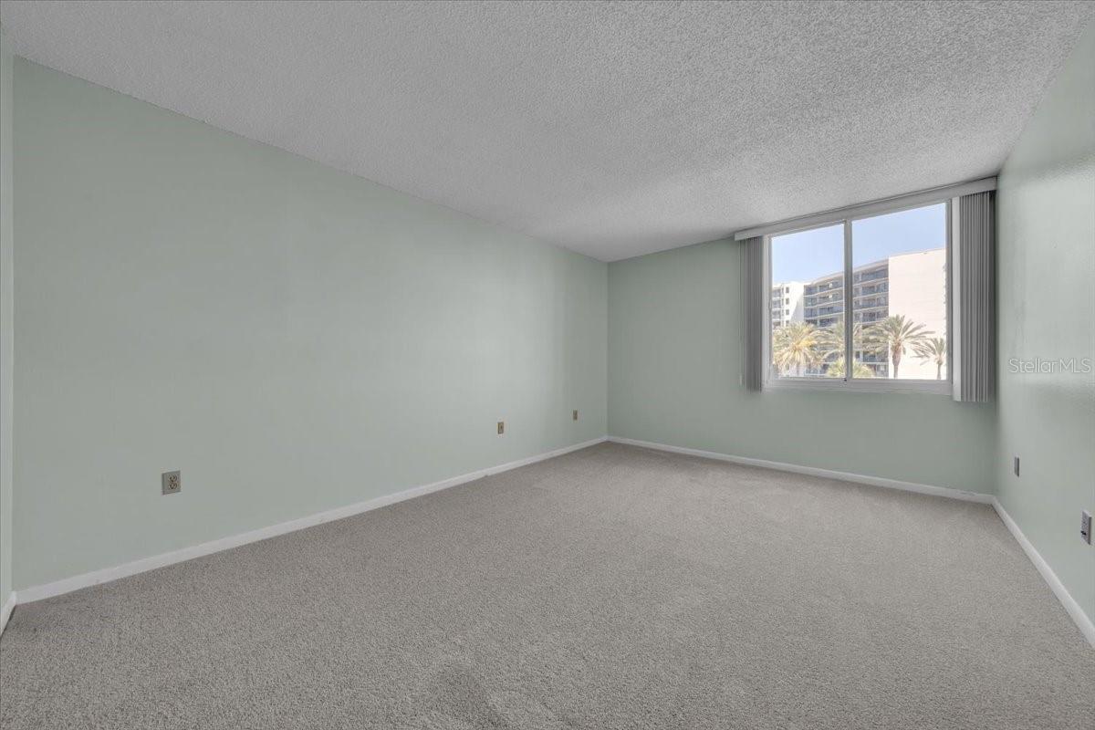 660 ISLAND WAY #301 — photo 17