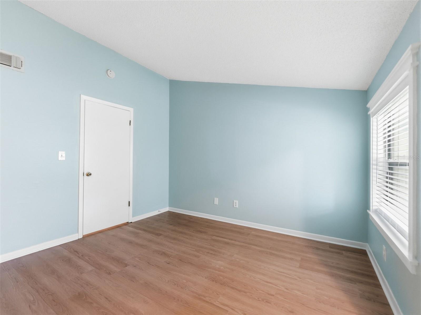 4233 LA SORRENTO CT — photo 16