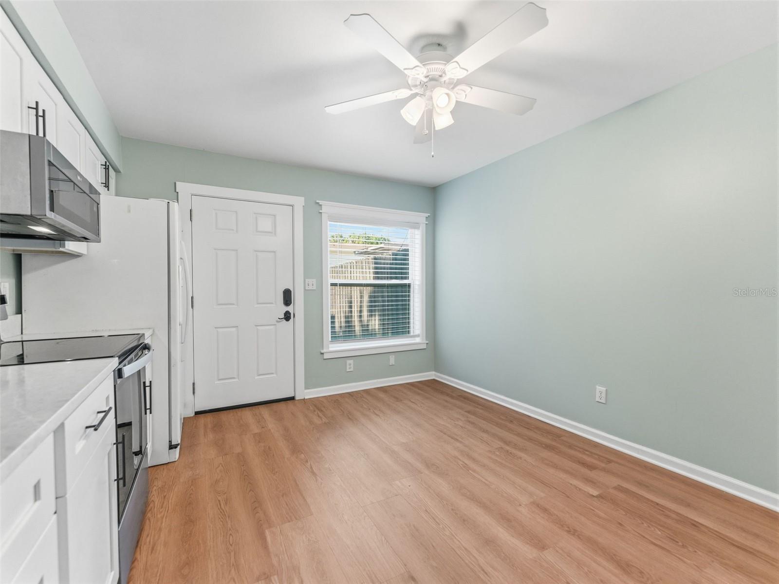 4233 LA SORRENTO CT — photo 4