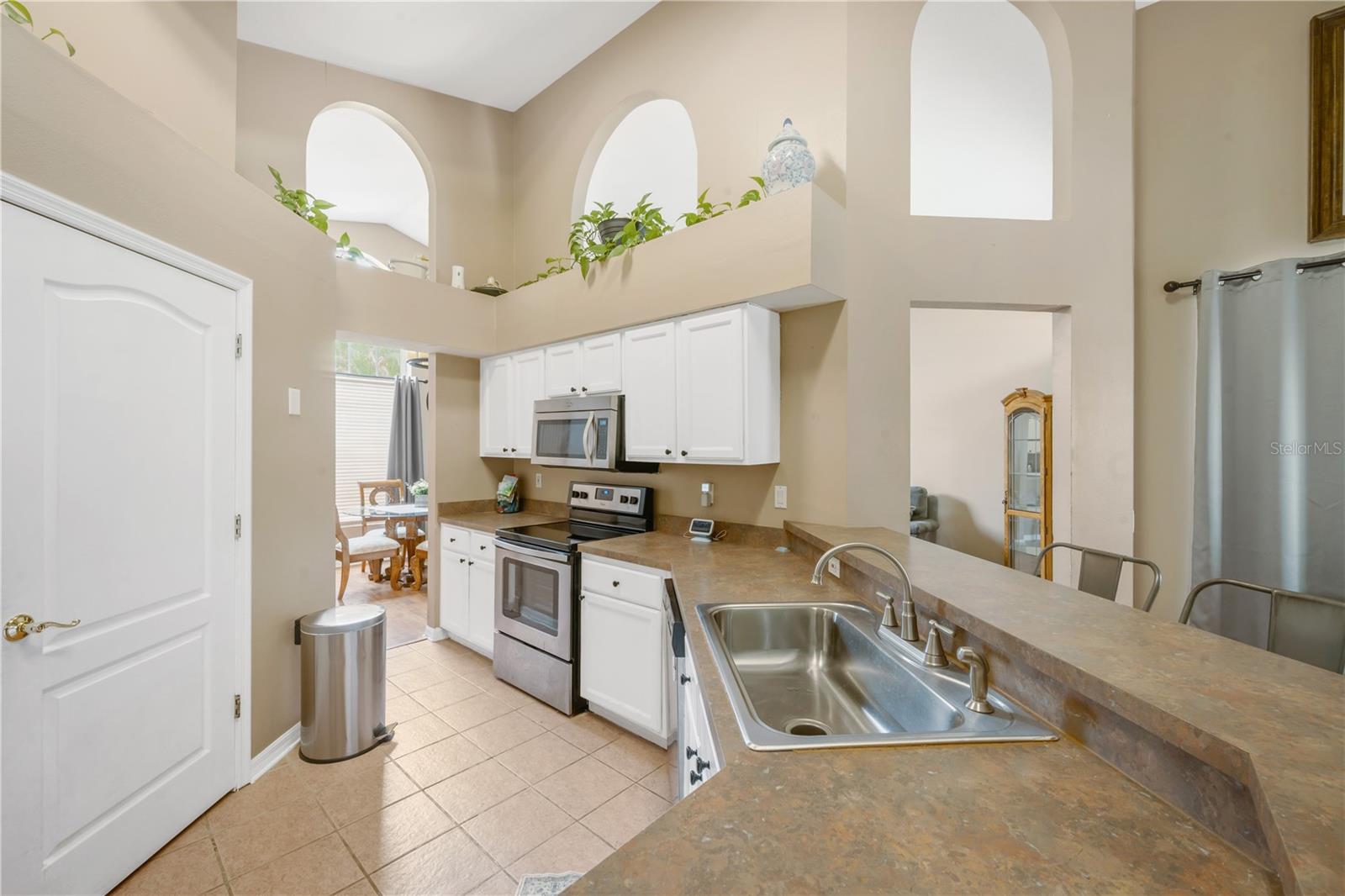 18140 PALM BREEZE DR — photo 27