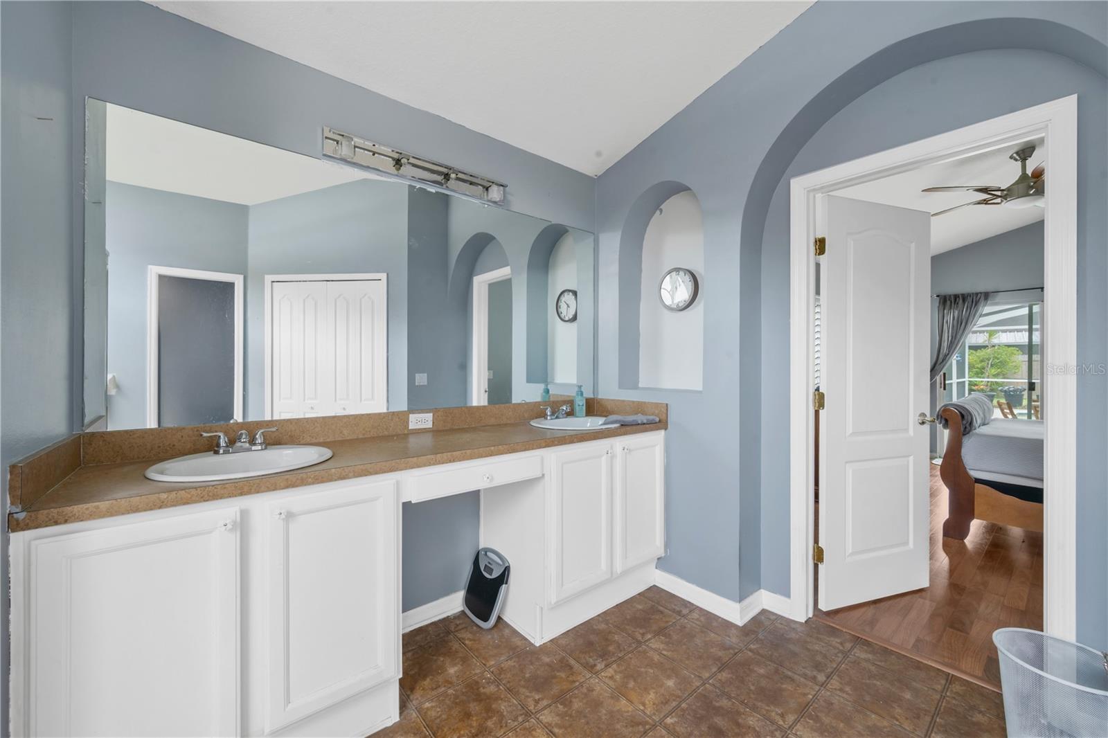 18140 PALM BREEZE DR — photo 20