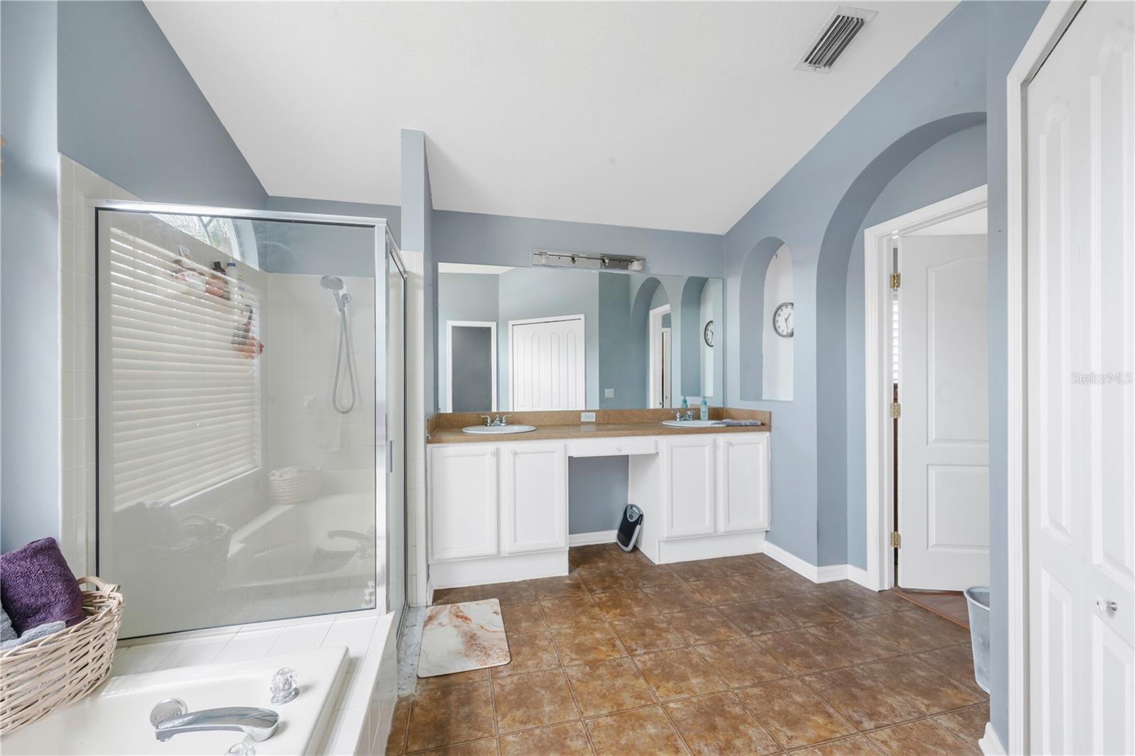 18140 PALM BREEZE DR — photo 19