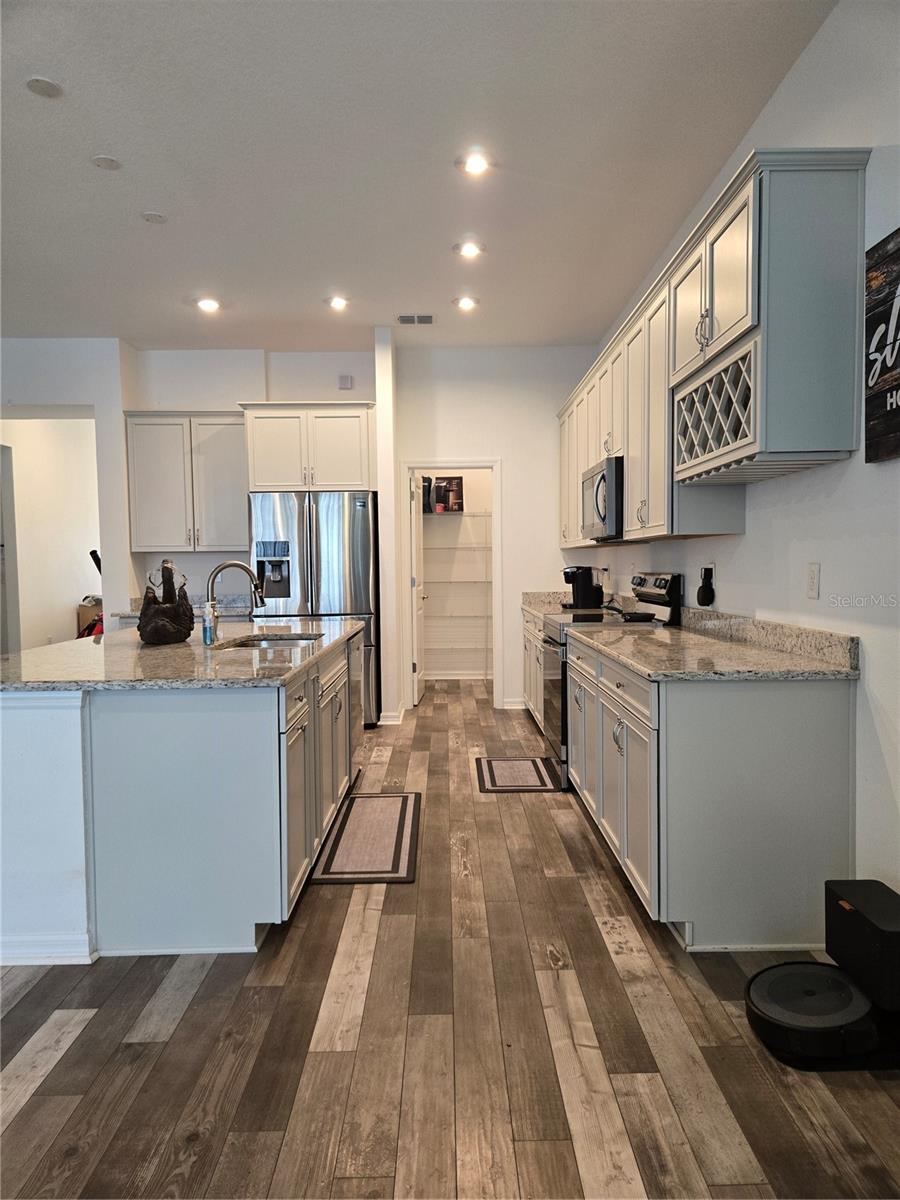 863 W BAYSHORE DR — photo 8