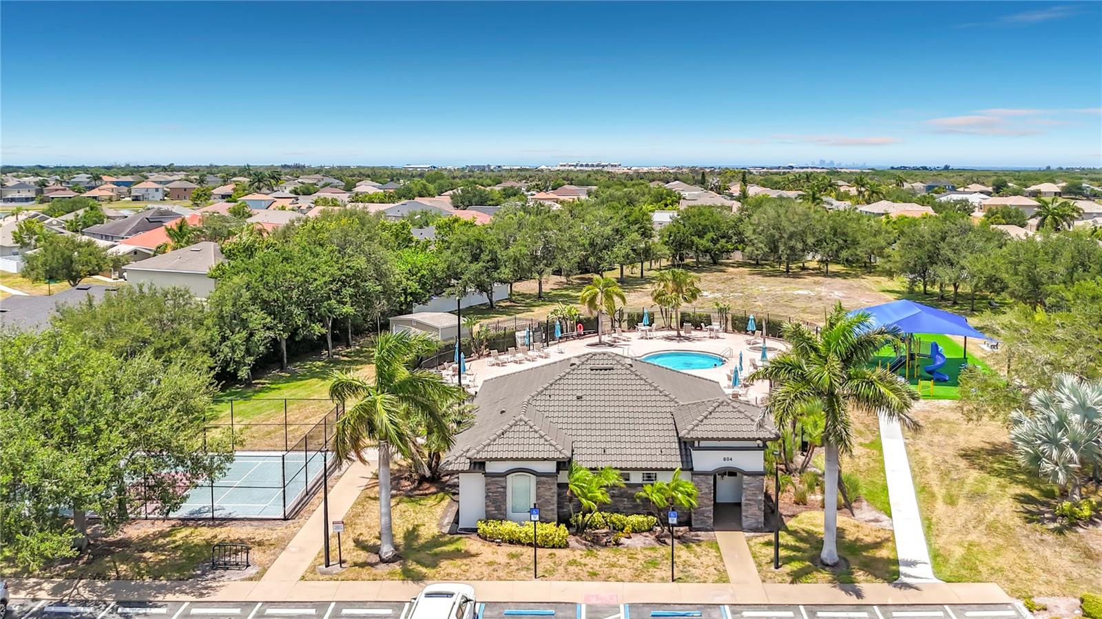 1810 BONITA BLUFF CT — photo 48