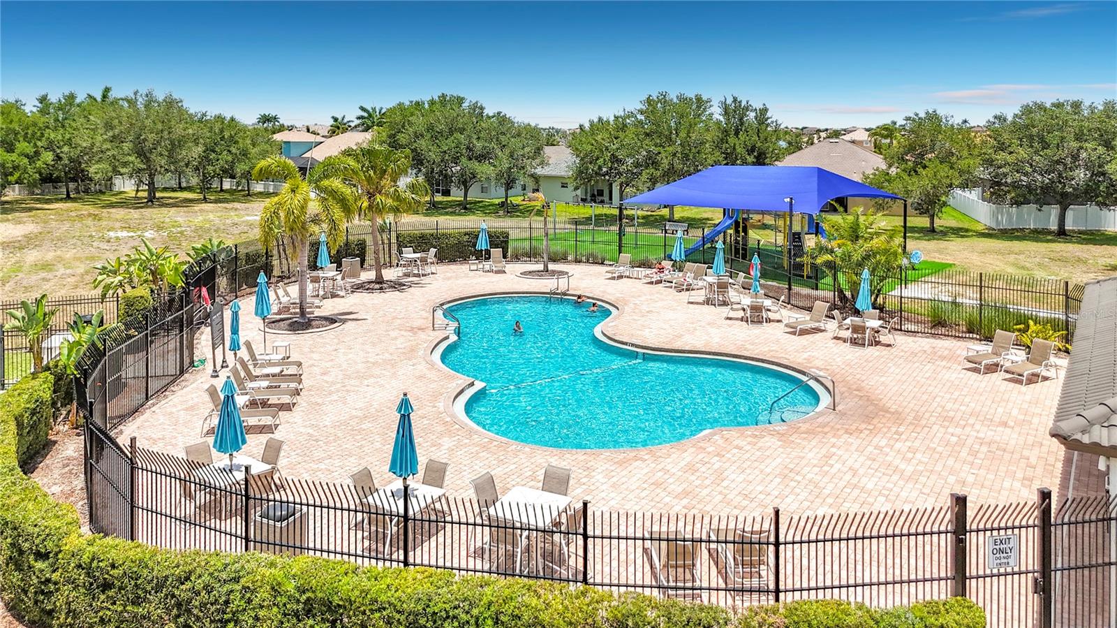 1810 BONITA BLUFF CT — photo 50
