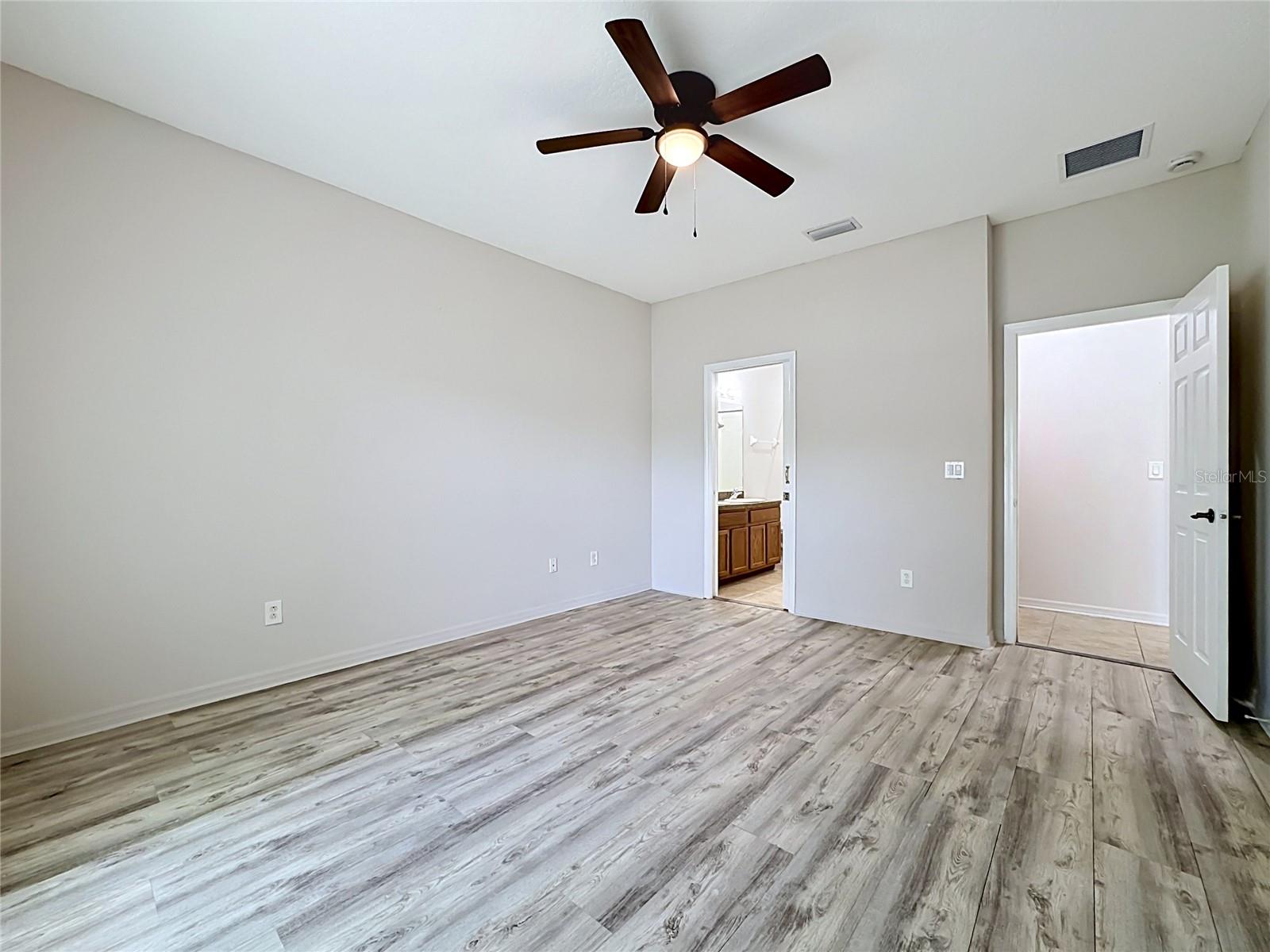 1810 BONITA BLUFF CT — photo 31