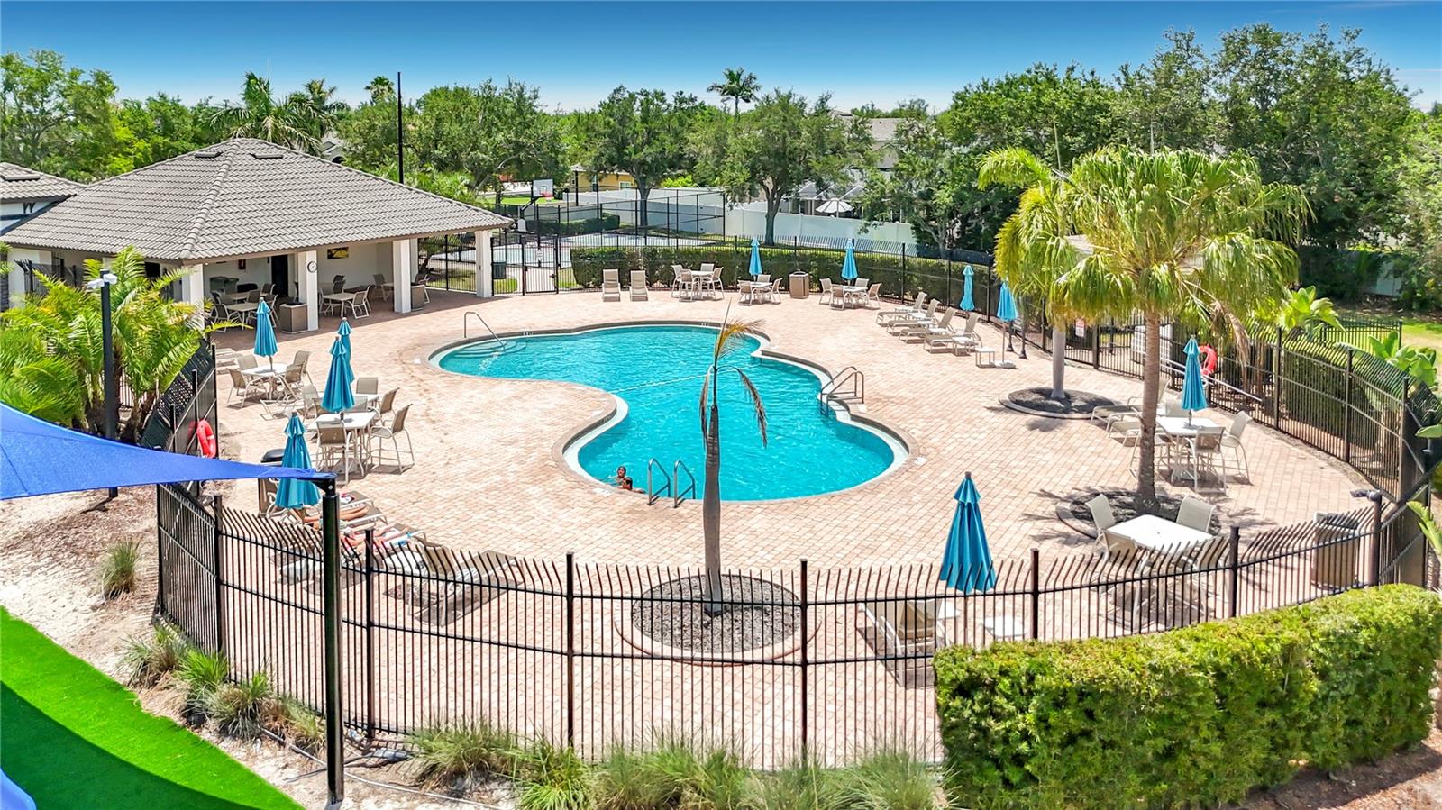 1810 BONITA BLUFF CT — photo 49