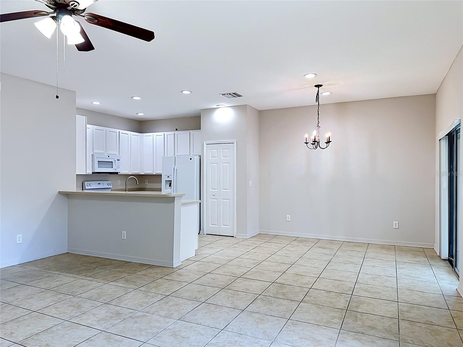 1810 BONITA BLUFF CT — photo 14