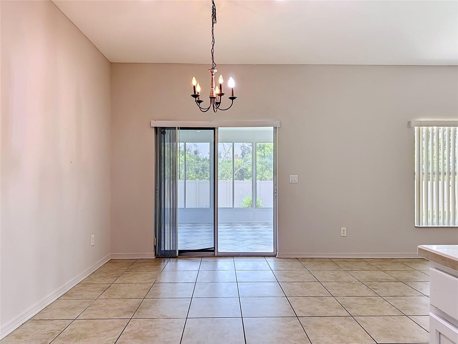 1810 BONITA BLUFF CT — photo 17