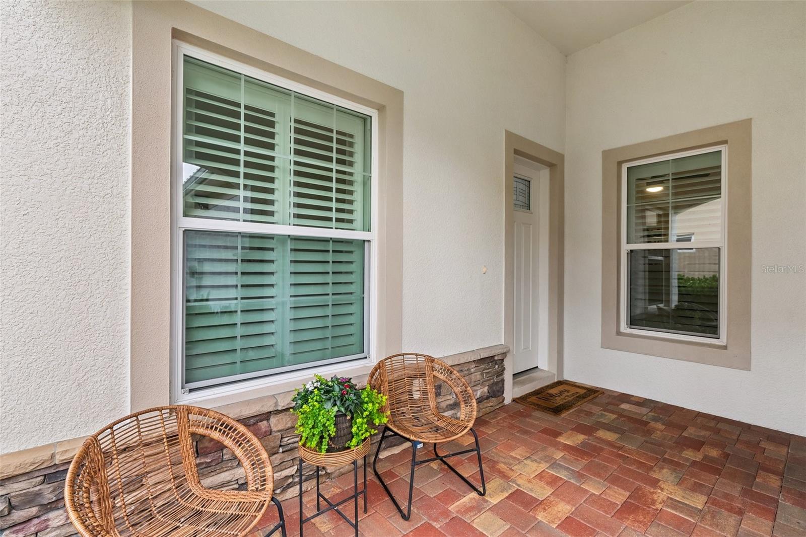 121 COLEBROOK CT — photo 4