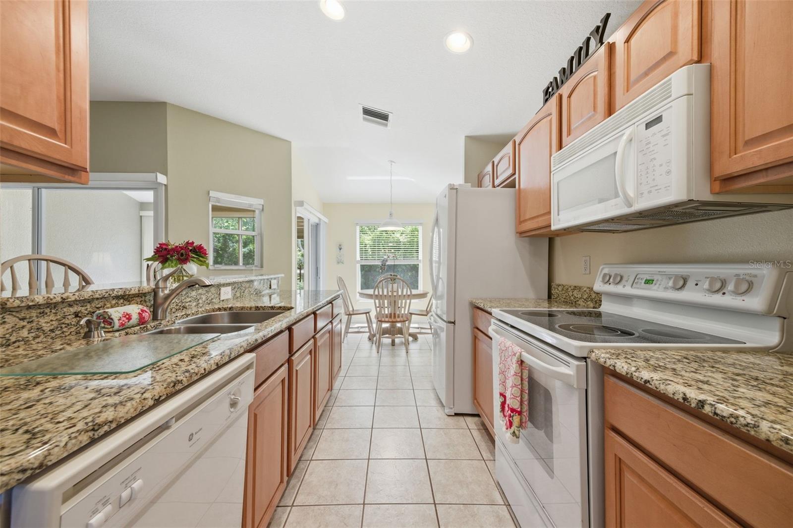 5600 SIR BARTON CT — photo 14