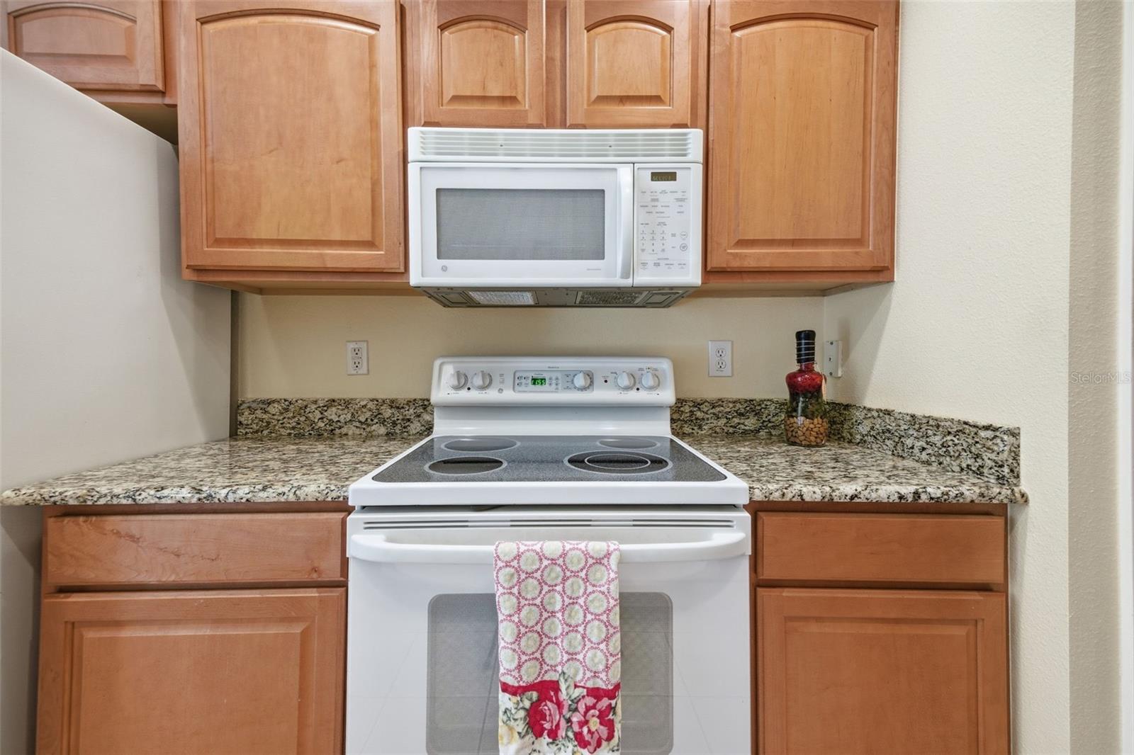 5600 SIR BARTON CT — photo 15