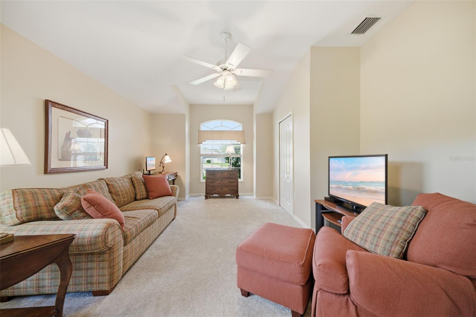 5600 SIR BARTON CT — photo 8