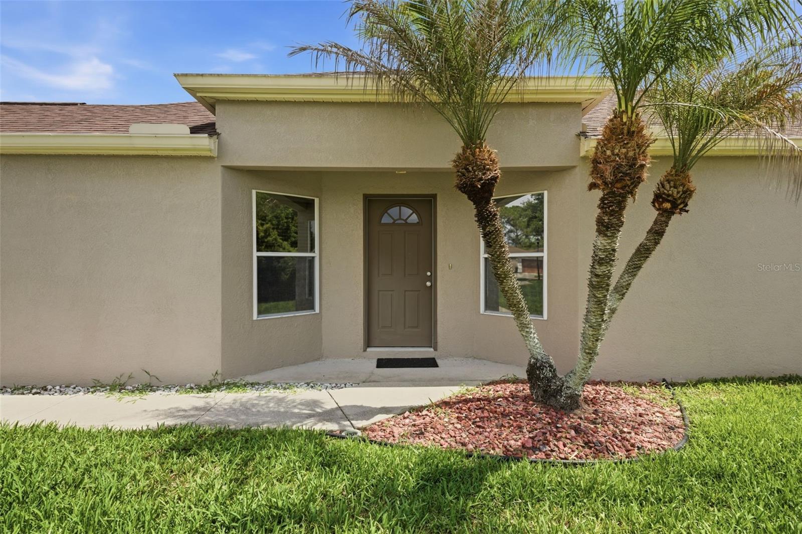 5600 SIR BARTON CT — photo 4